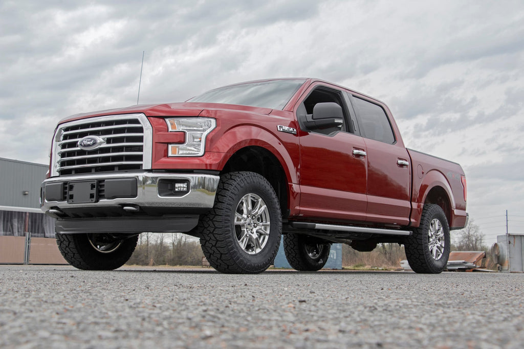 2 Inch Lift Kit N3 Struts/N3 Ford F-150 4WD (2014-2020) Rough Country