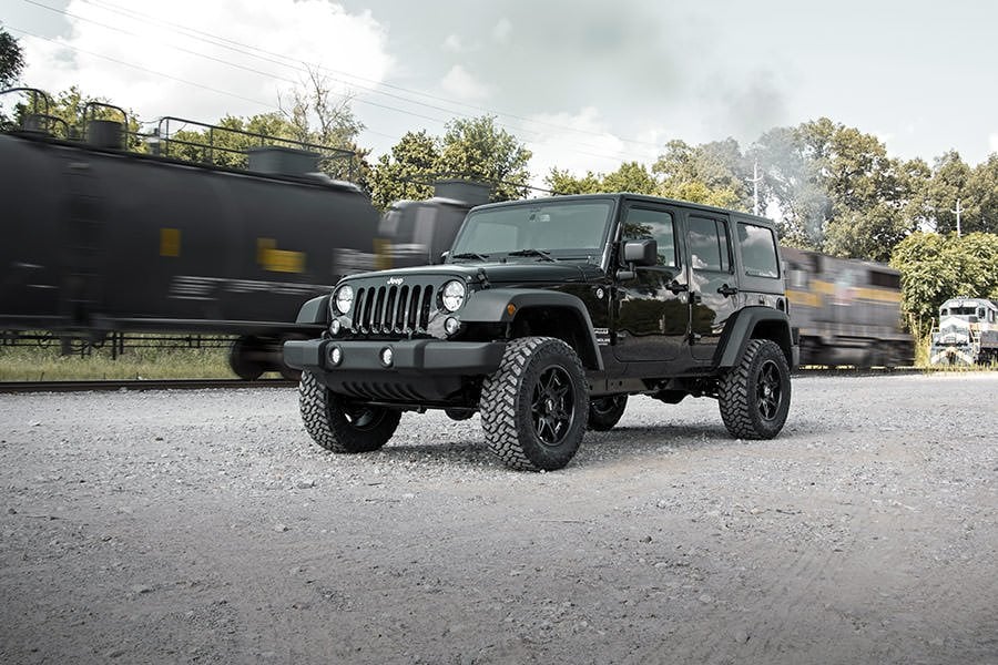 2.5 Inch Lift Kit Coils V2 Jeep Wrangler Unlimited 2WD/4WD (2007-2018) Rough Country