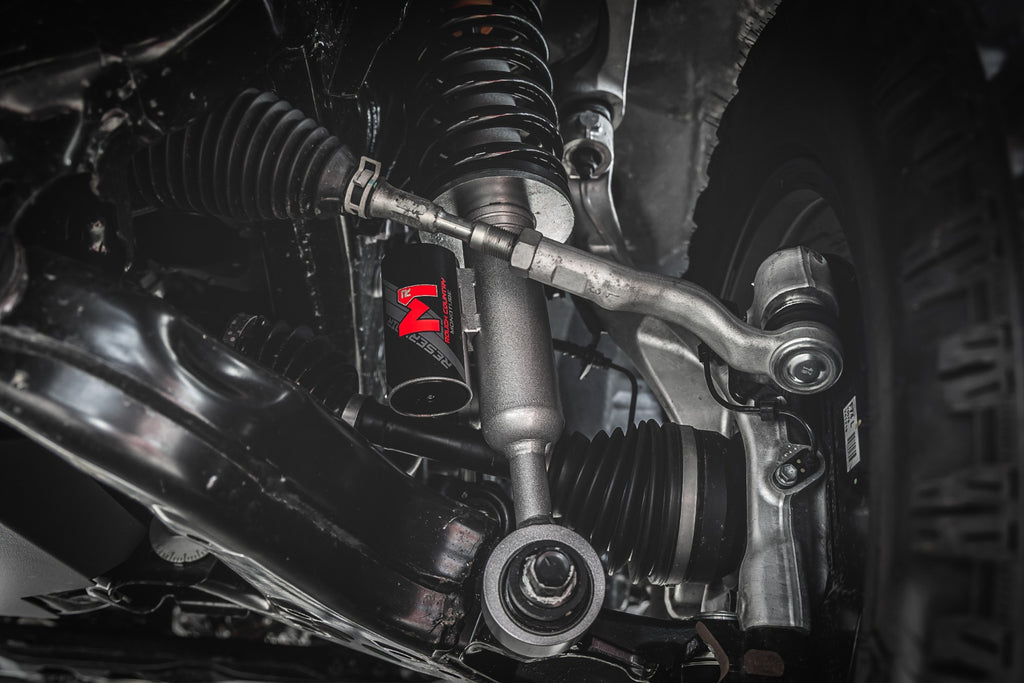 M1R Reservoir Loaded Struts Adjustable Height Front 3.5 Inch Toyota 4Runner (25-26) Rough Country