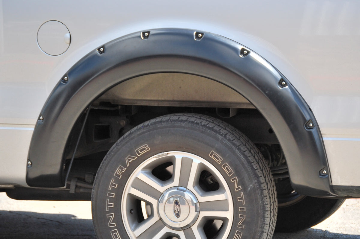 Rivet Style Fender Flare Set Rear, Smooth, 2-Piece Set 2004-2008 Ford F-150 Fleetside Lund